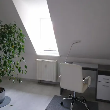 Ferienwohnungapartment Loebau, Stadt- Und Messenah