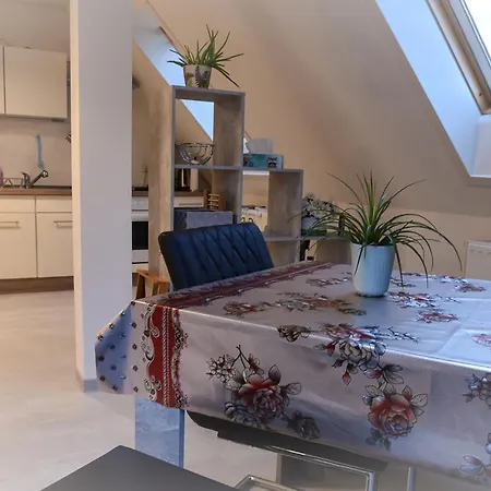 Ferienwohnungapartment Loebau, Stadt- Und Messenah Löbau