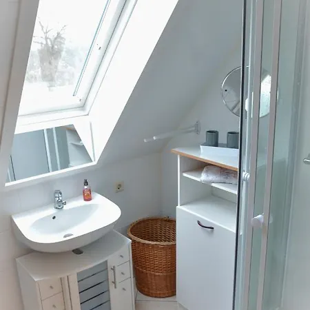 Ferienwohnungapartment Loebau, Stadt- Und Messenah *