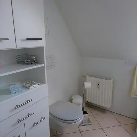 Ferienwohnungapartment Loebau, Stadt- Und Messenah *